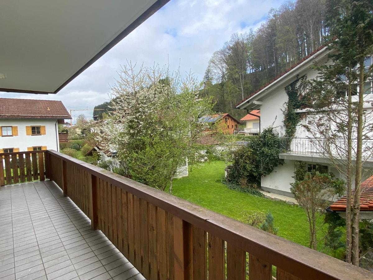 Modern Eingerichtete Wohnung Mit 2 Schlafzimmern Bergen  Exterior foto